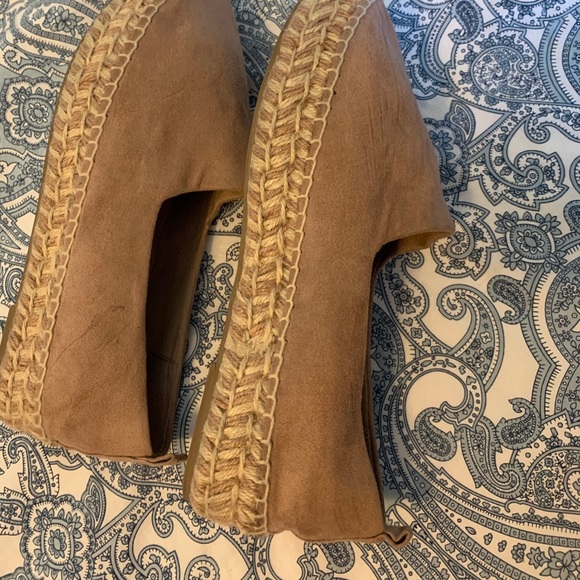 Steven by Steve Madden pink espadrilles. - Picture 3 of 6